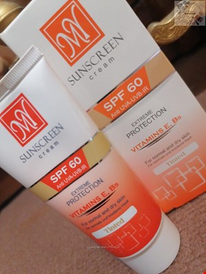 کرم ضد آفتاب رنگی مای مدل Extreme Protection مناسب پوست های نرمال و خشک spf60