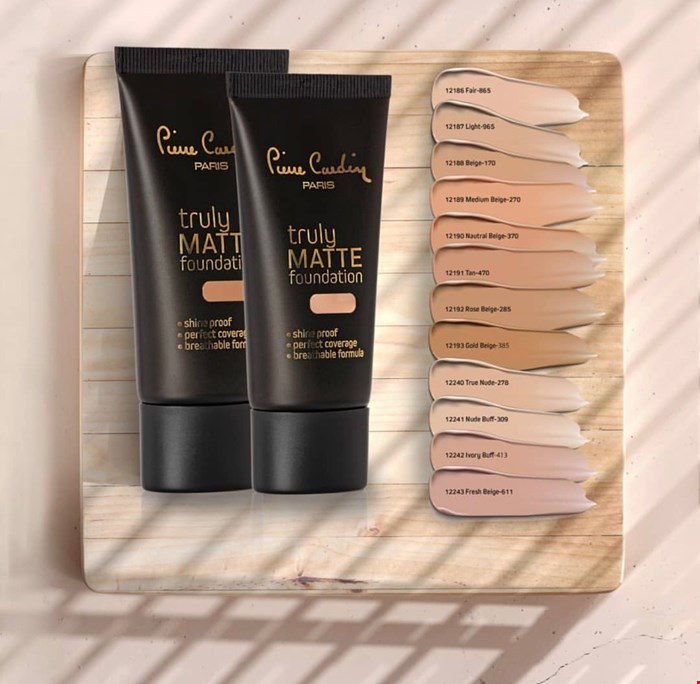 کرم پودر تیوپی پیرکاردین Pierre Cardin مدل ترولی مات Truly Matte حجم 30 میلی لیتر